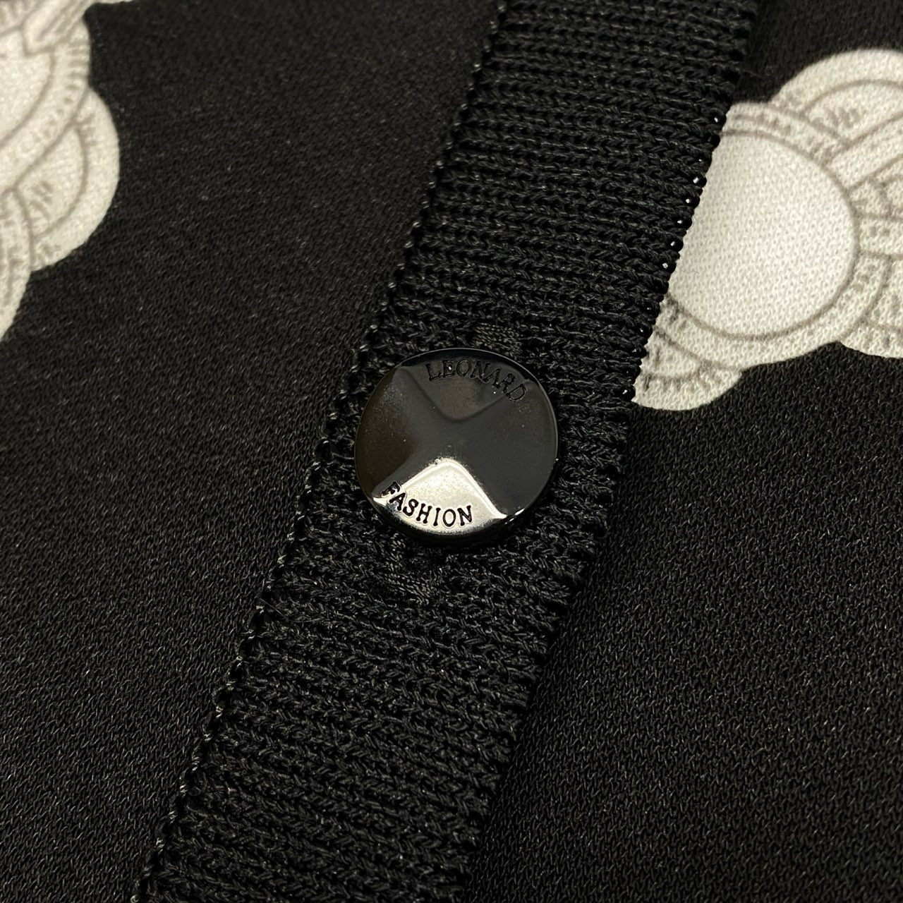 8b20 《美品》 LEONARD レオナール カンカン素材 切替 ニットカーディガン トップス 42 モノトーン レディースu02t