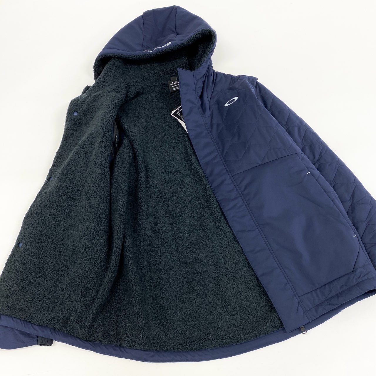 77i10-1《未使用品》タグ付 OAKLEY オークリー UNEVEN PUFF JACKET 3.0 中綿2wayジャケット ベスト ゴルフウェア アウター ロゴ刺繍 大きいサイズ FOA402870 2XL ネイビー メンズk02i