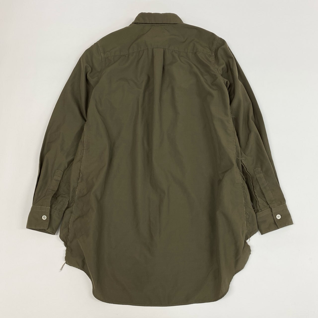 Aj15 《極美品》COMME des GARCONS コムデギャルソン 製品染めエステルシャツ 23AW 長袖シャツ  RL-B007 XS カーキ メンズu02t