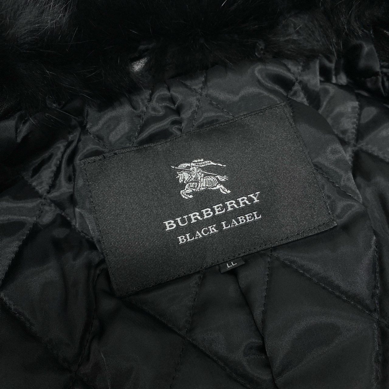 79a14 BURBERRY BLACK LABEL バーバリーブラックレーベル レザーコート ベルテッドコート 中綿キルティング ラビットファー襟 LL ブラック メンズu02t