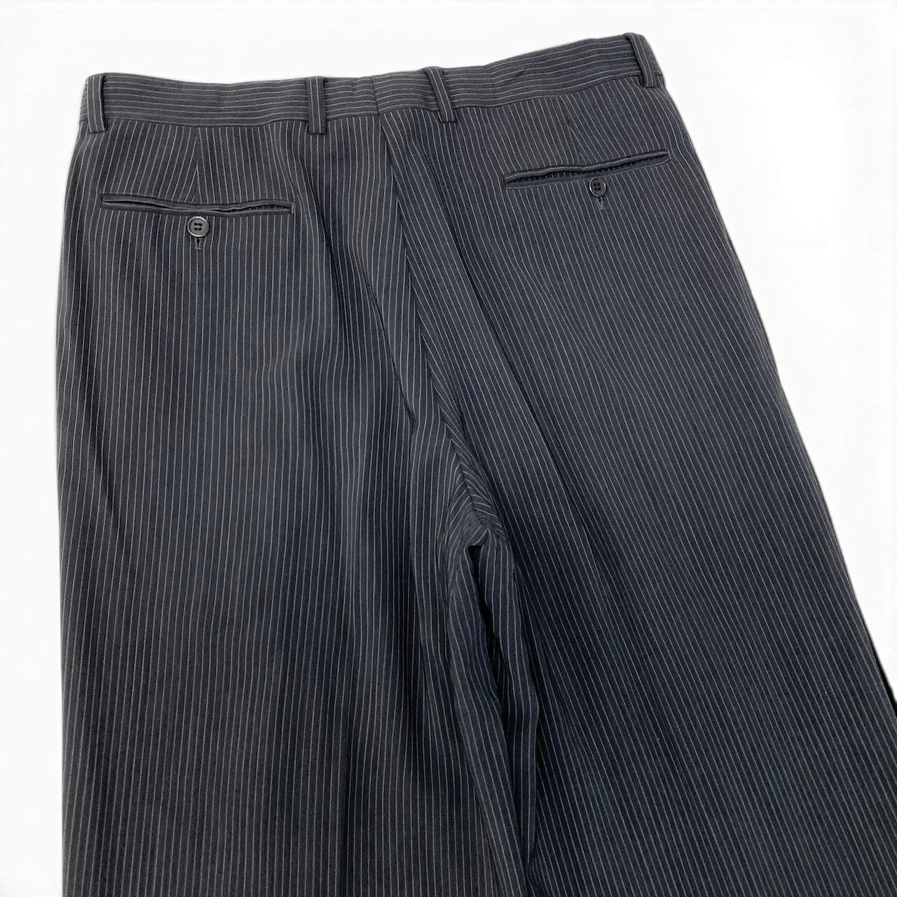 92g27 ARMANI COLLEZIONI アルマーニコレツィオーネ セットアップ シングルスーツ 3B ストライプ柄 テーラードジャケット タックパンツ サイズ50 グレー メンズ 紳士服o07t