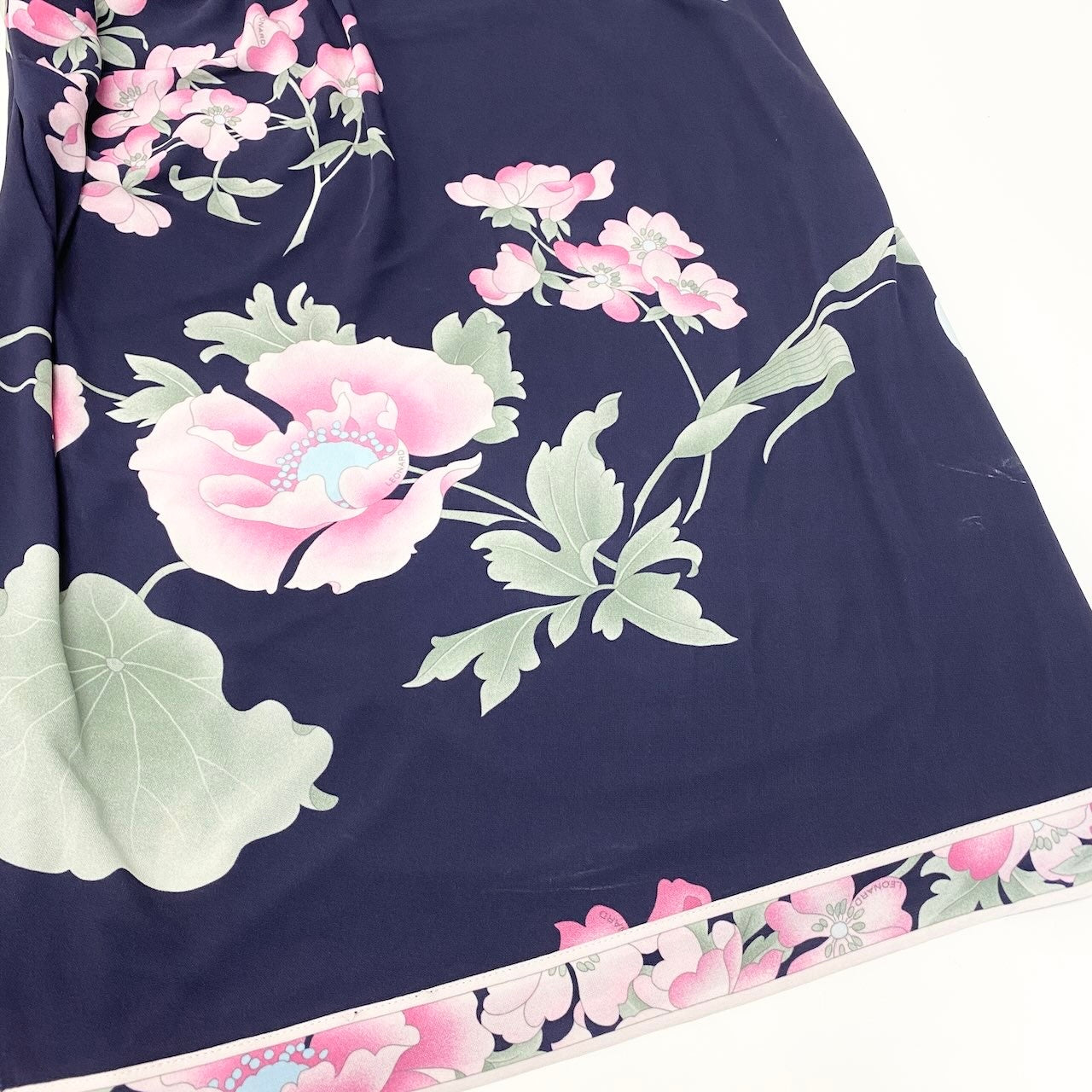 15d12 LEONARD PARIS レオナール ノースリーブワンピース ロングワンピース 美しい花柄プリント イタリア製 サイズ40 ネイビー レーヨン100％ レディース 女性用u02t