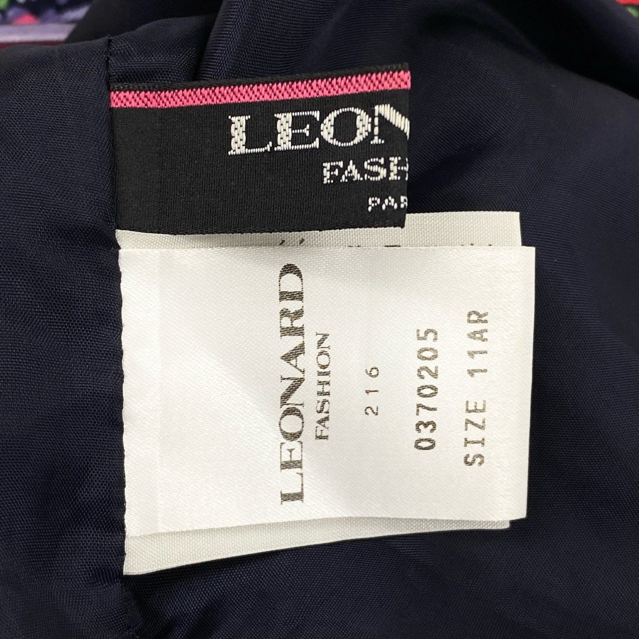 59b22 LEONARD FASHION レオナール ノースリーブワンピース 膝丈ワンピース 美しい花柄プリント レディース 女性服 サイズ11AR ネイビーu02t