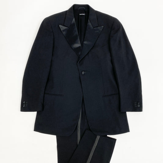52l20 GIORGIO ARMANI ジョルジオアルマーニ シングルスーツ セットアップ タキシード イタリア製 50 ブラック メンズ 男性用u02t