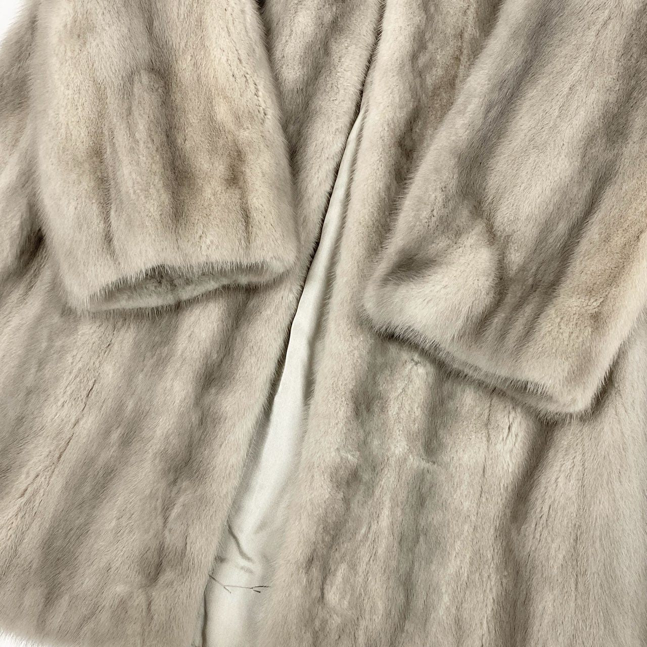 53k10 サファイアミンク セミロングコート ホワイトグレー 本毛皮 MINK FUR COAT リアルファーt18r