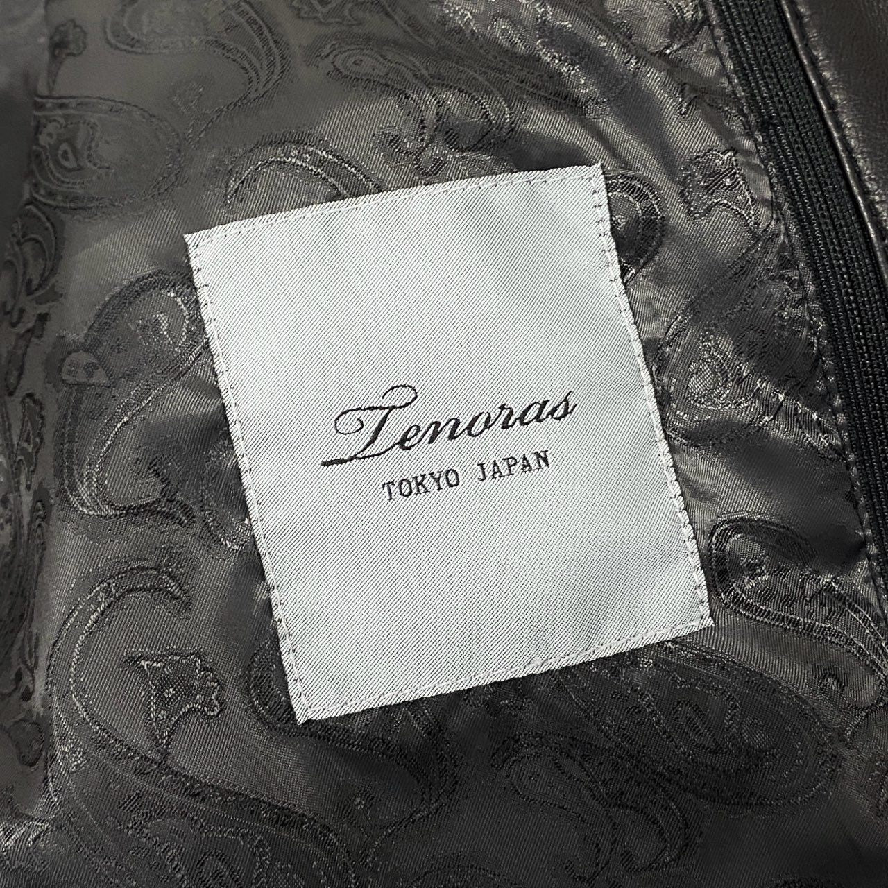 47k5 TENORAS ティノラス レザージャケット ロングジャケット 羊革 本革 ダブルカラー 2way 裏地ペイズリー柄 メンズ 紳士服 大きいサイズ LL ブラックo07t