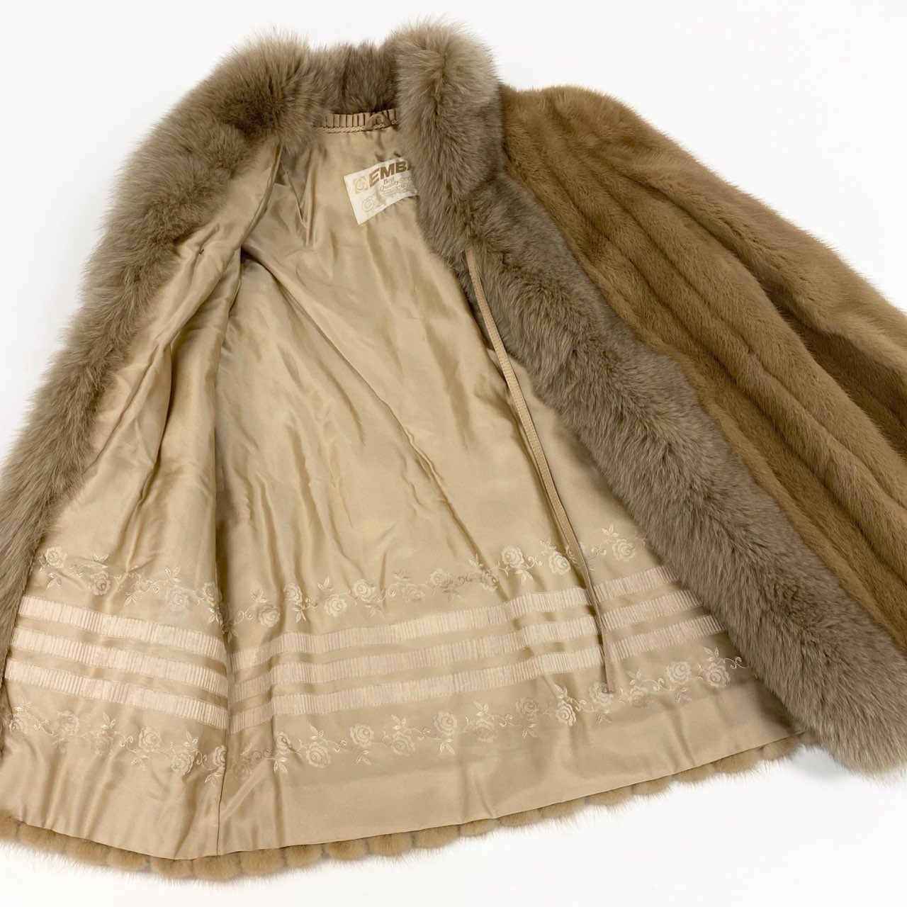 25L5 EMBA エンバ パステルミンク × フォックスファー ロングコート サイズF ベージュ 最高級本毛皮 レアデザイン MINK FOX FURt18r