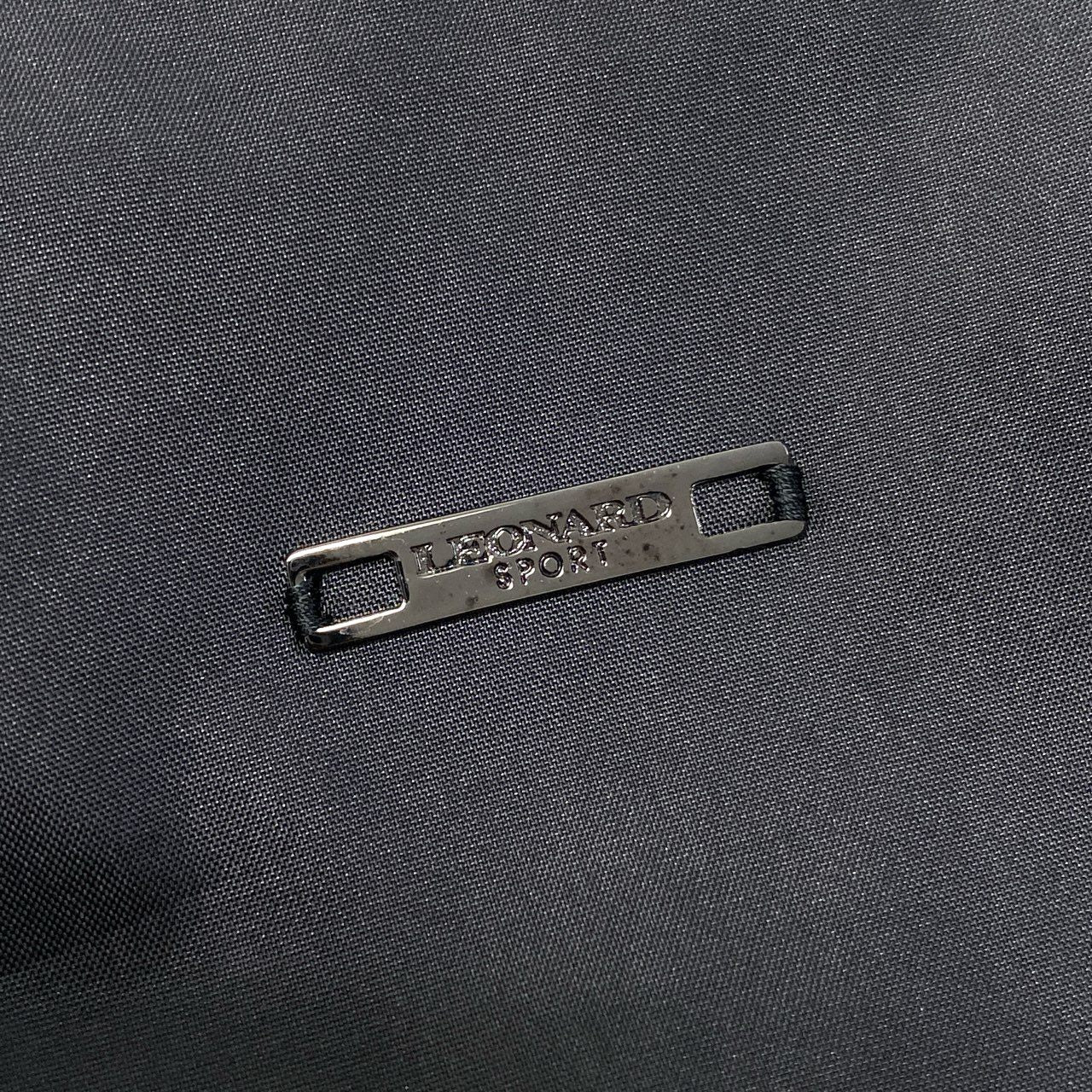 60c6 LEONARD レオナール 美しい花柄プリント 薄手ジャケット ライトアウター 44 ブラック レディース 大きいサイズu02t