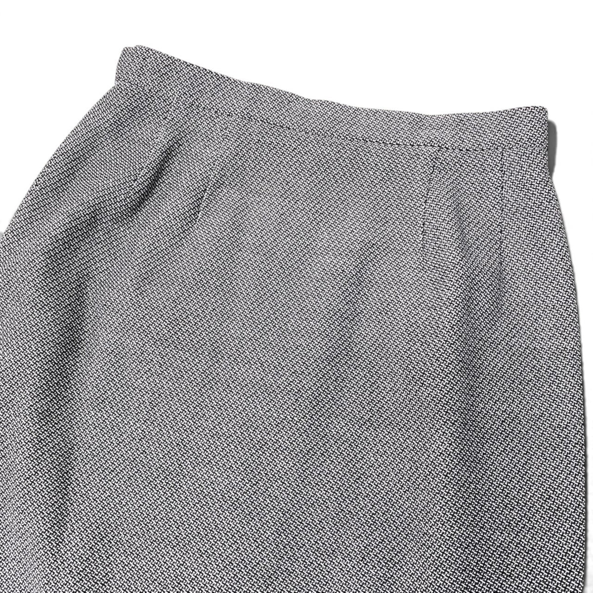 83i15 Burberrys バーバリー セットアップ スカートスーツ ノーカラージャケット フォーマル サイズ11 ブラック ホワイト レディースo07t