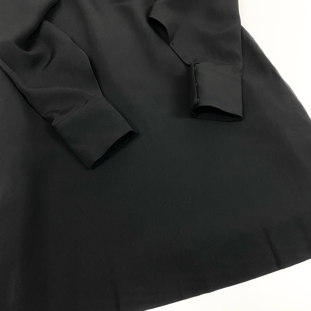 13b10 FENDI フェンディ デザインスリーブ 長袖ワンピース トップス FD8335 46 ブラック レディースu02t