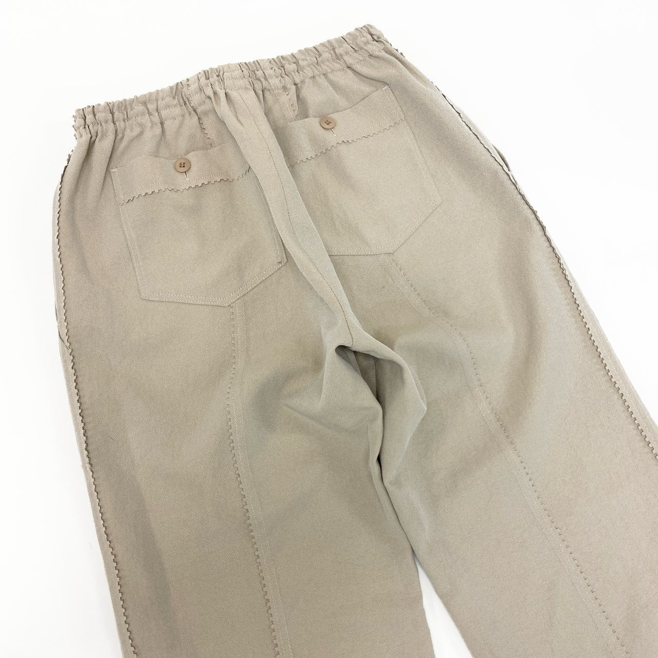 21k14《美品》 PLEATS PLEASE プリーツプリーズ イッセイミヤケ ストレートパンツ ボトムス ウエストゴム レディース 女性用 PP92-ZF856 3 ベージュ ポリエステル100％u02t