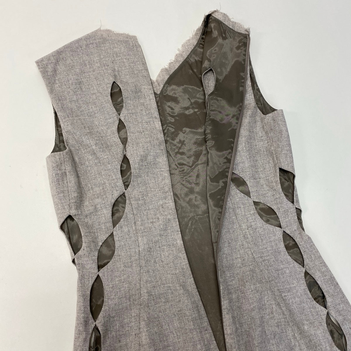 11g18 JIL SANDER ジルサンダー ノースリーブ カットワークワンピース カシミヤ100％ 切りっぱなし加工 サイズ34 ベージュ レディースu02t