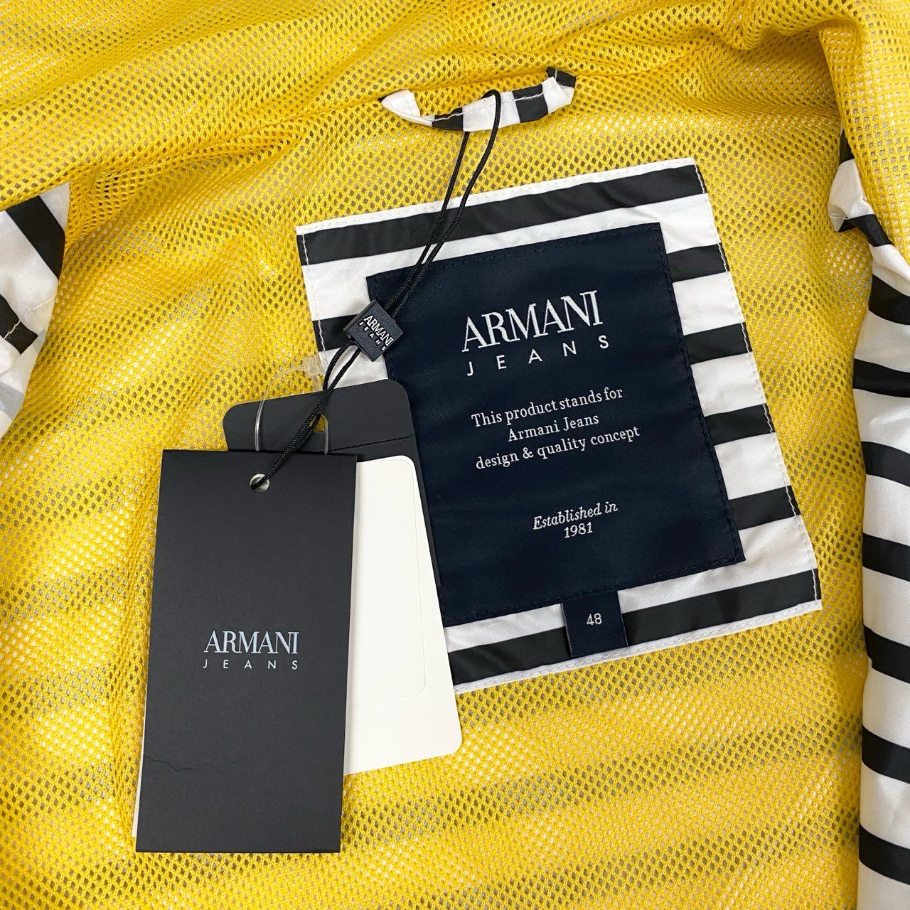 8L5【美品】ARMANI JEANS アルマーニジーンズ フーディージャケット  ダブルジップジャケット ボーダー 3Y6B20 6NDAZ 48サイズ ホワイト ブラック メンズu02t