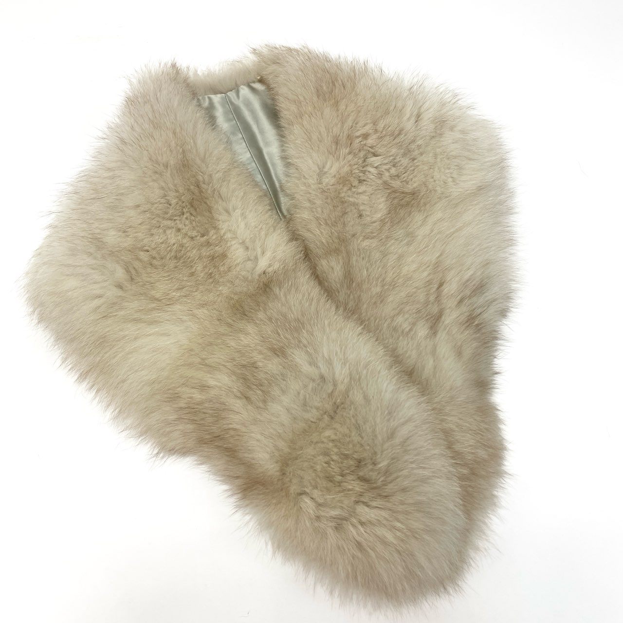 86j23 最高級毛皮 ブルーフォックス 毛皮マフラー 大判ティペット 衿巻き ホワイト系 フォックスファー レディースu02t