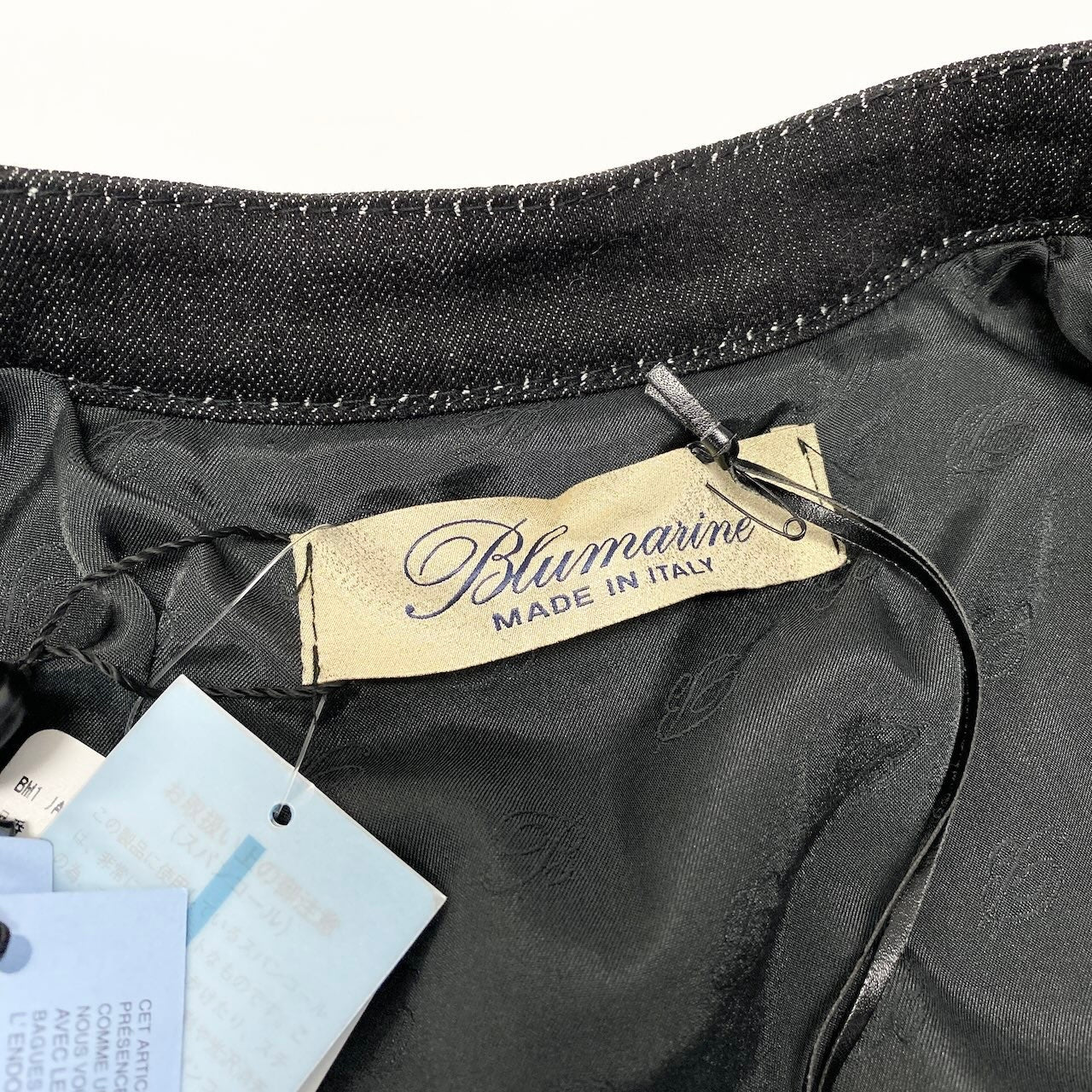 55c19 【新品保管品】 Blumarine ブルマリン ノーカラージャケット スパンコール 金ボタン タグ付 ウール レディース 女性用 227842619 38 グレー系u02t