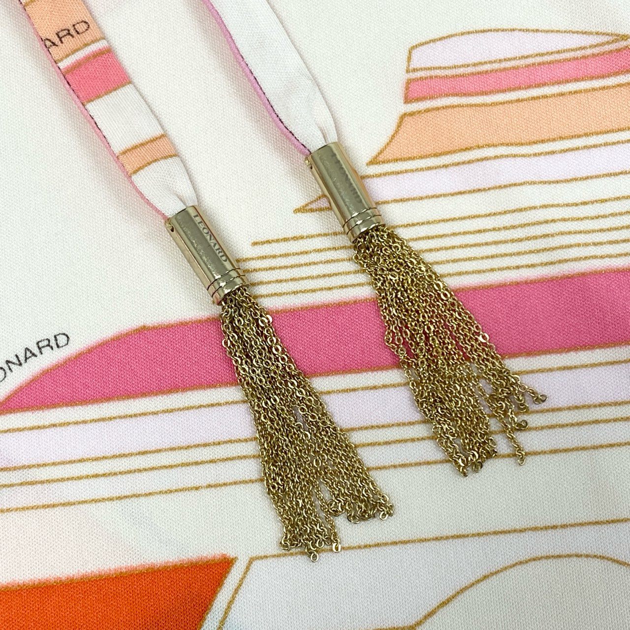 66i18 《美品》 LEONARD レオナール 美しい花柄プリント カンカン素材 ノースリーブワンピース ひざ丈ワンピース 0330243 サイズ1 ピンク レディースu02t