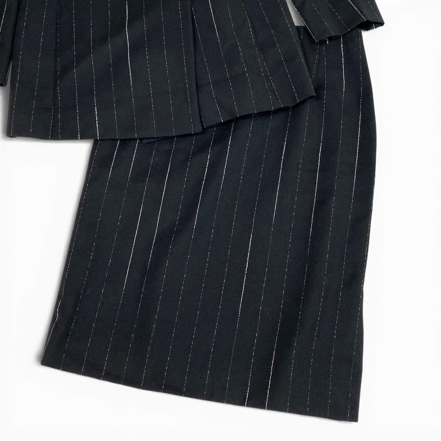 35L19 GIANFRANCO FERRE ジャンフランコフェレ ジャケットスーツ タイトスカート ストライプ柄  I40 ブラック レディース 女性用u02t