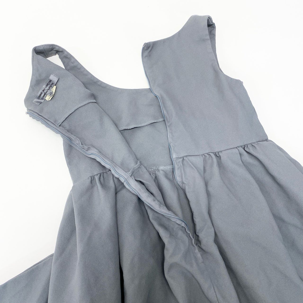 54b23 COMME des GARCONS COMME des GARCONS  コムデギャルソンコムデギャルソン AD2024 コムコム ノースリーブ変形ワンピース ドレス 日本製 RN-O005 XSサイズ グレー レディースk02i