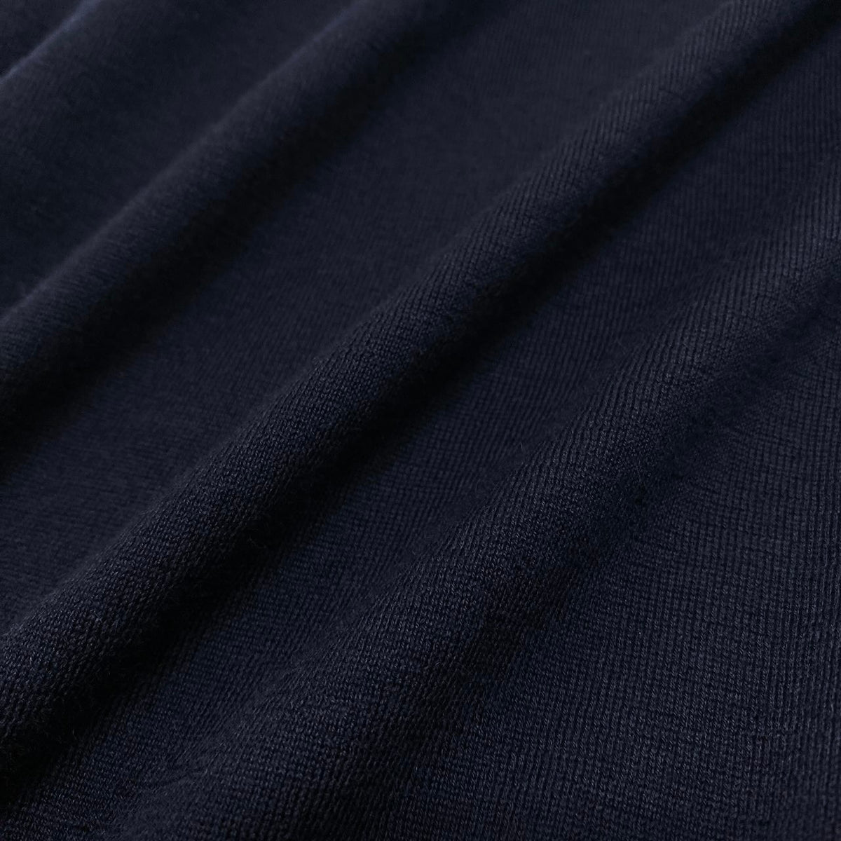 21j16 【未使用】 DIOR HOMME ディオールオム Bee刺繡 タートルネック ニットセーター 833M603BT128 サイズL ネイビー カシミヤ100％ メンズu02t