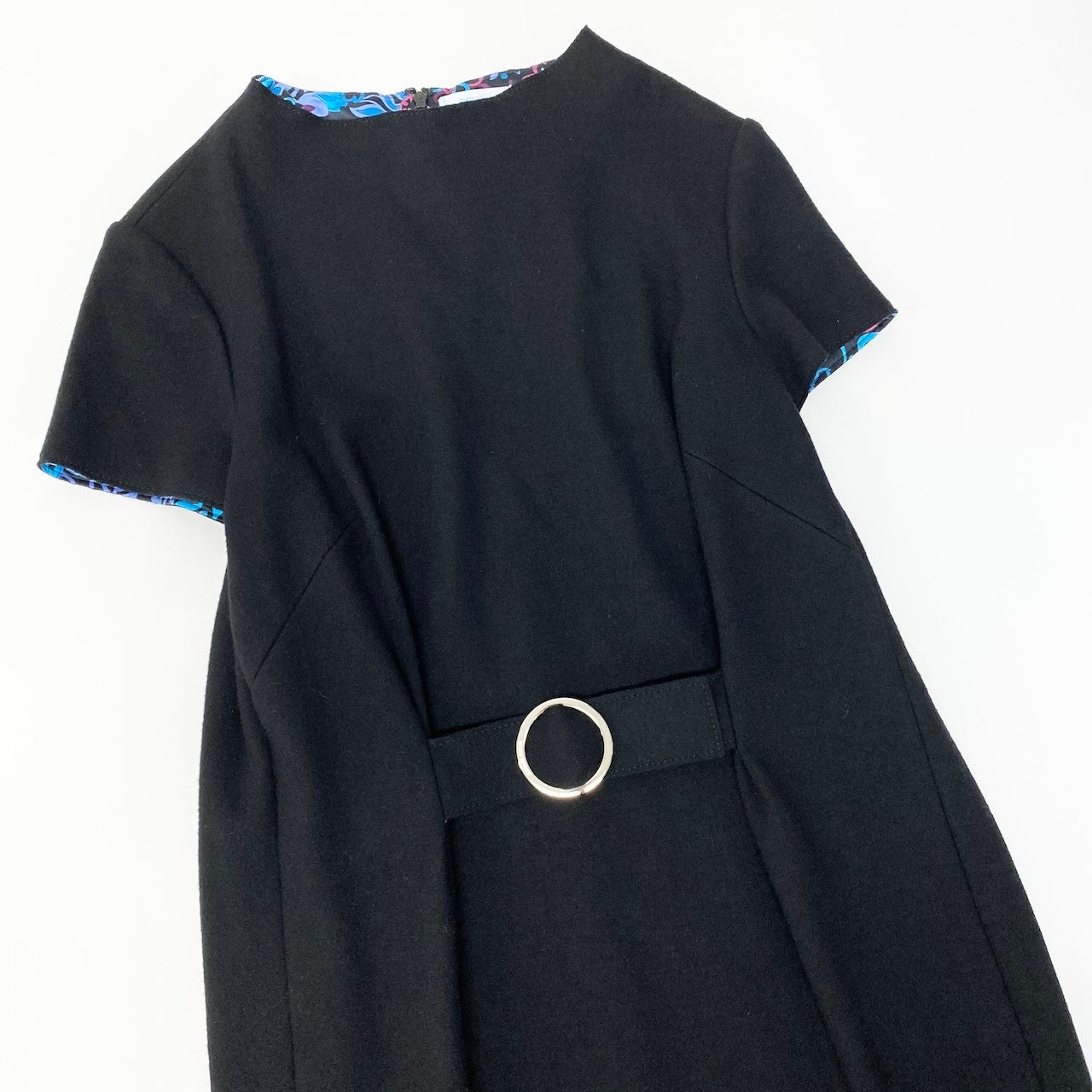 15c24 【新品保管品】EMILIO PUCCI エミリオプッチ ウールドレスワンピース 半袖ワンピース ウエストベルト イタリア製 46サイズ ブラック ウール100％ レディース 女性用u02t