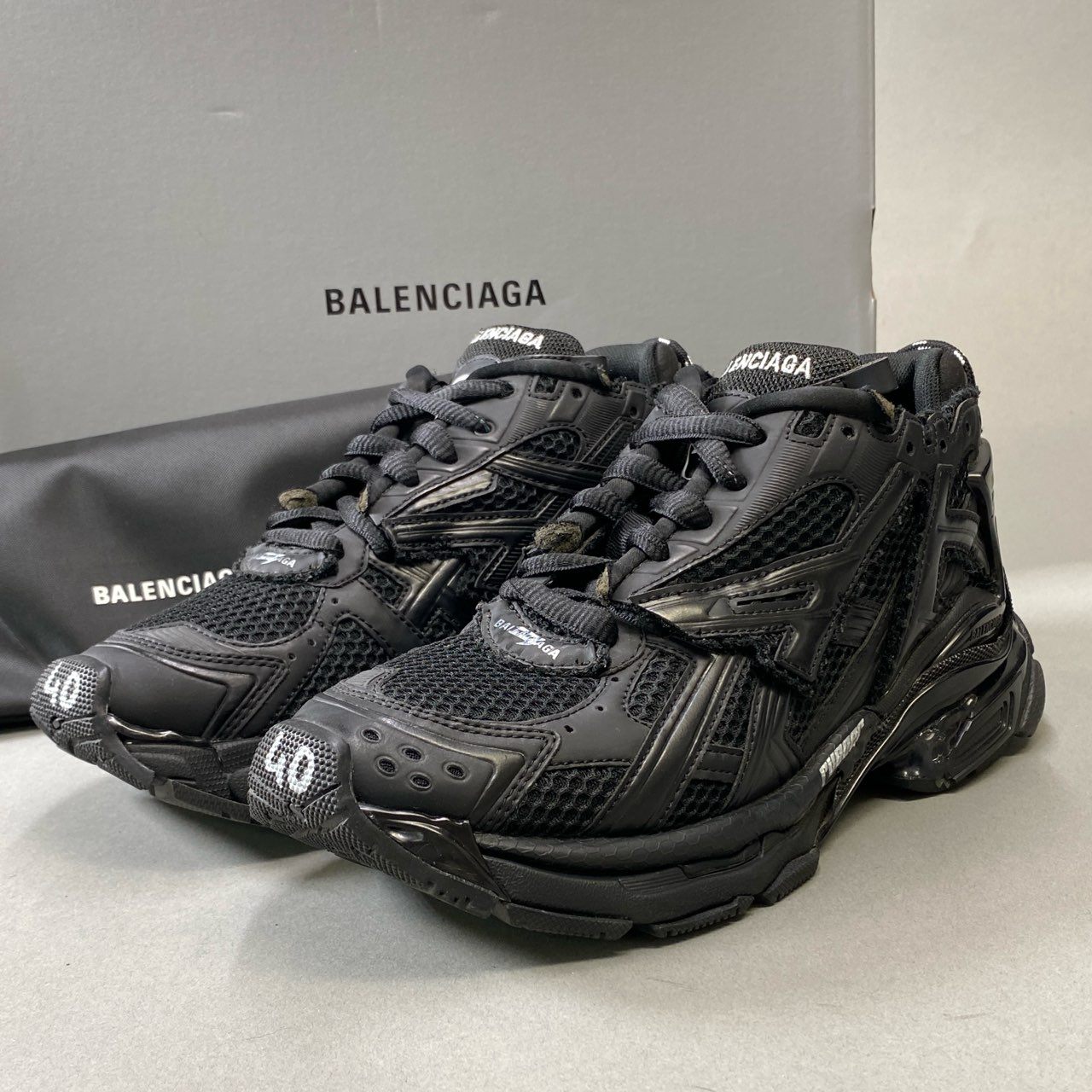 4j23 BALENCIAGA バレンシアガ RUNNER ローカットスニーカー シューズ USED加工 677403 40 26.5cm ブラック メンズo07t