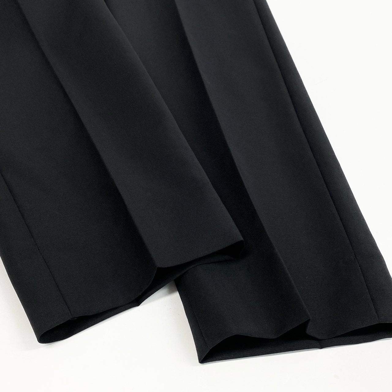 37a26 Alexander McQueen アレキサンダー マックイーン イタリア製 テーパードスラックスパンツ ボトムス  418017 QGU68 44 ブラック ウール ブラックo07t