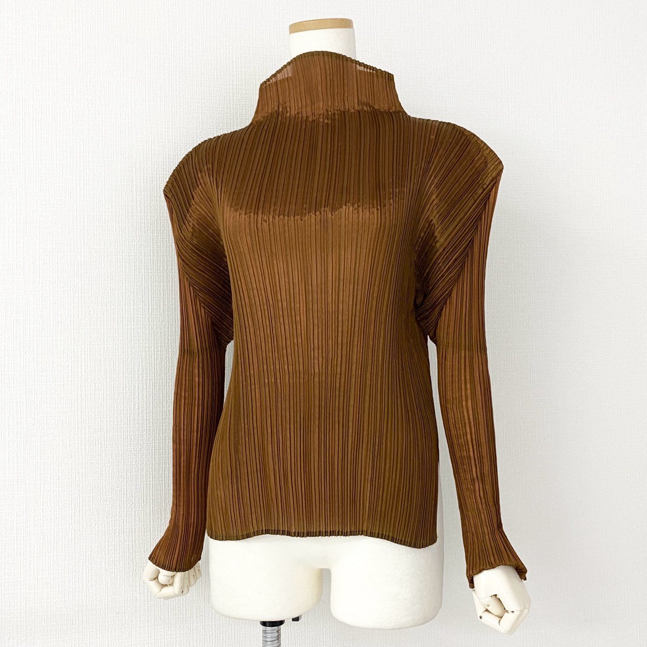 『ISSEY MIYAKE』イッセイミヤケ (3) プリーツ 半袖ブラウス PLEATS PLEASE プリーツプリーズ イッセイミヤケ PP93-JK173