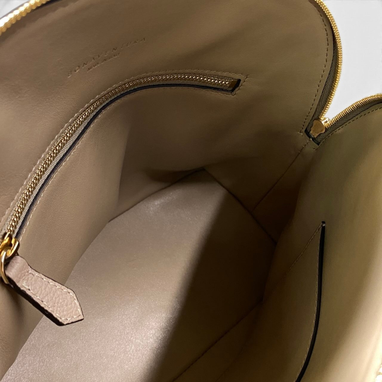 Bh20【美品】BONAVENTURA ボナベンチュラ エマバッグ 28 ハンドバッグ シュリンクレザー グレージュ レザー レディース 女性用k02i
