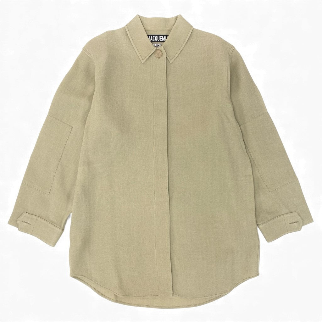 79L15 《美品》 JACQUEMUS ジャックムス SILK SHIRT COAT シルクシャツコート 34 サンドベージュ ジャケット ビッグシルエット オーバーサイズt18r