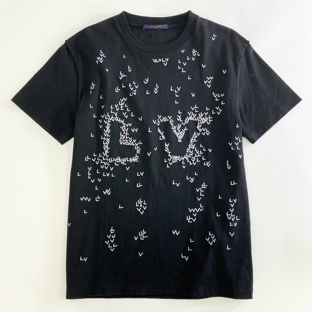 86k12 LOUIS VUITTON ルイヴィトン LVスプレッドエンブロイダリーTシャツ サイズM ブラック メンズ 男性用 2022AW