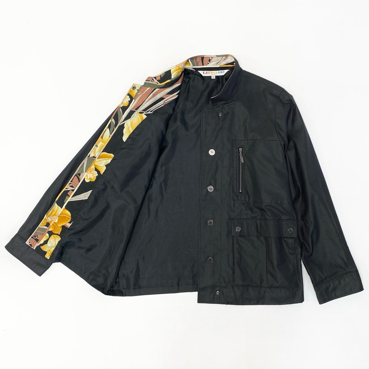 60c6 LEONARD レオナール 美しい花柄プリント 薄手ジャケット ライトアウター 44 ブラック レディース 大きいサイズu02t