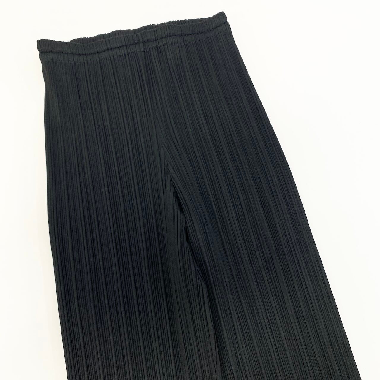 Ad22 PLEATSPLEASE プリーツプリーズ プリーツパンツ ストレート ボトムパンツ PP04-JF643 2サイズ ブラック ポリエステル100％ レディース 女性用ta1