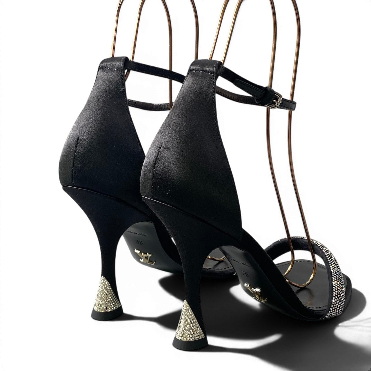 e18 【美品】 LOUIS VUITTON ルイヴィトン アピールライン ラインストーン ブラックサテン ハイヒール アンクルストラップ レディース 女性靴 39 ブラックu02t