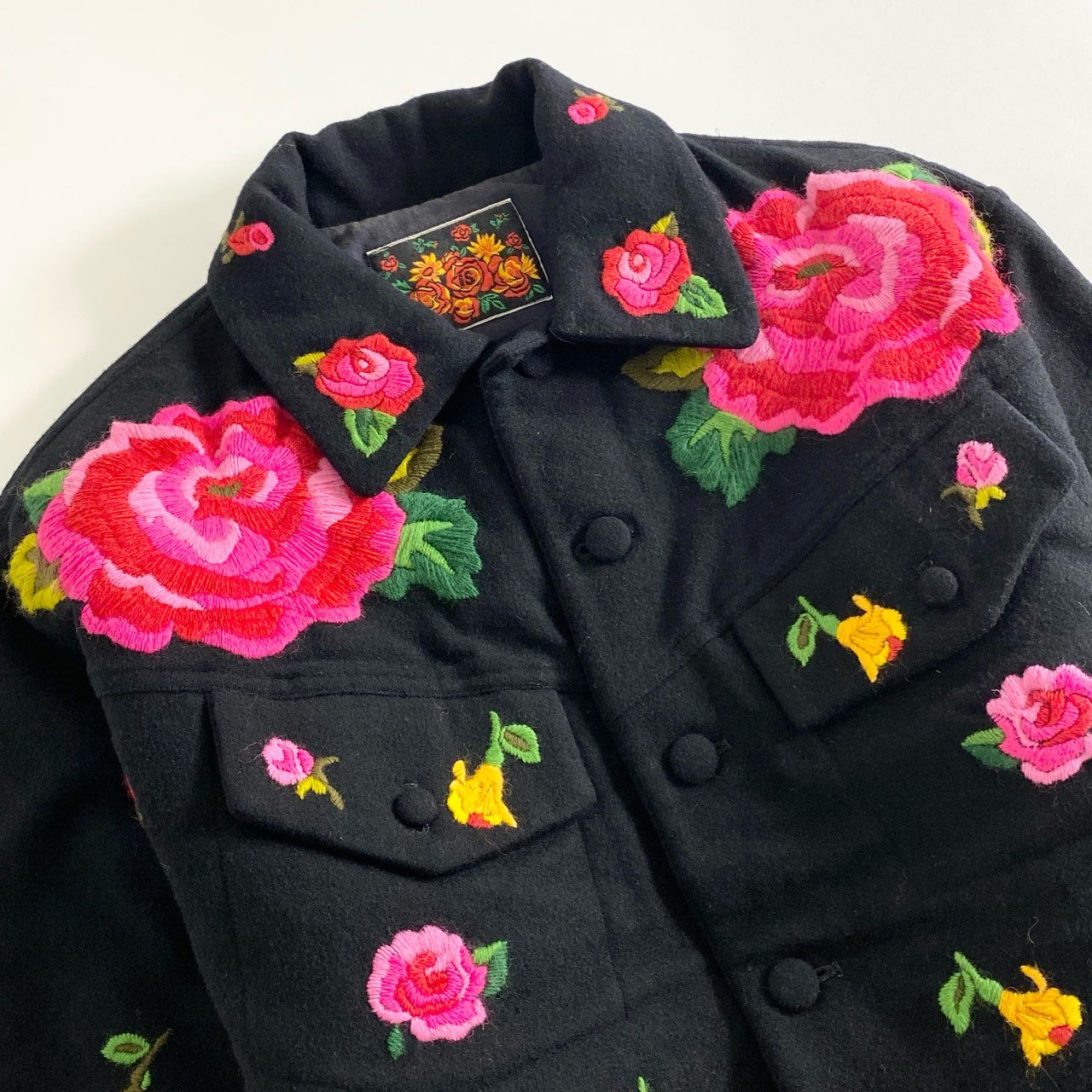 75e8 i.s. アイエス ISSEY MIYAKE イッセイミヤケ アーカイブ 花柄刺繍 短丈ジャケット 9 ブラック バラ 薔薇 flower jacket ヴィンテージ Vintage