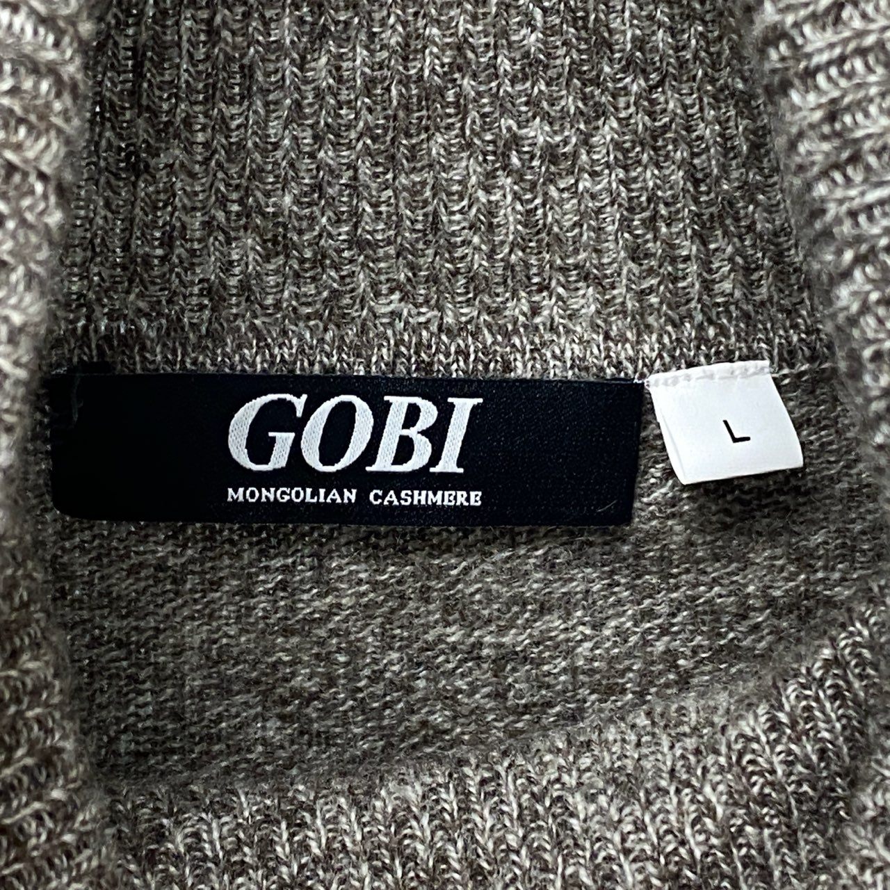 76a28 【新品保管品】GOBI ゴビ カシミヤハイネックニットセーター カシミア トップス モンゴル製 Lサイズ ブラウン カシミヤ100％ メンズ 男性用u02t