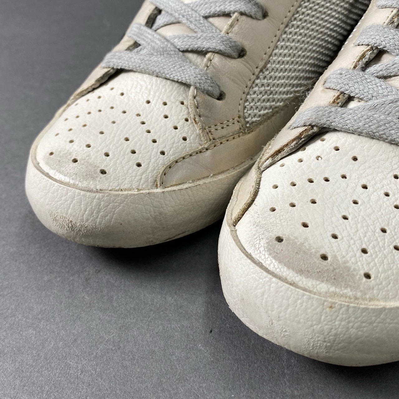 4e14《極美品》GOLDEN GOOSE DELUXE ゴールデングース ヴィンテージ加工 SUPERSTAR レザースニーカー ローカットスニーカー サイズ35 ライトグレー系 レディース 靴 シューズ