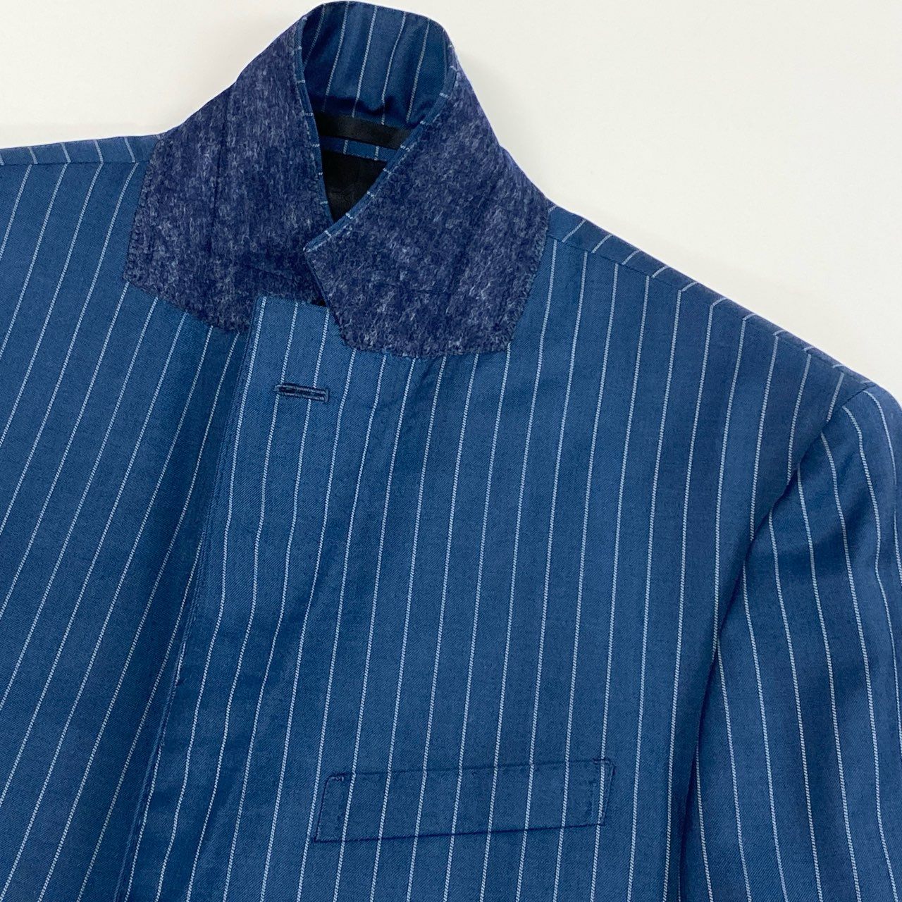 《美品》BLACK LABEL CRESTBRIDGE ブラックレーベルクレストブリッジ スーツセットアップ シングルスーツ 2B  背抜き サイドベンツ ストライプ  51H45-512-26 AB ブルー ホワイト メンズo07t