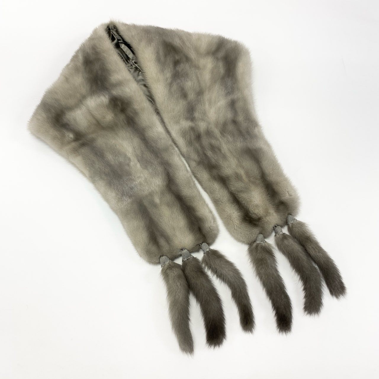 21k14《本毛皮》 サファイアミンク 大判ティペット ショール ケープ レディース MINK FUR  シルバーグレー系u02t