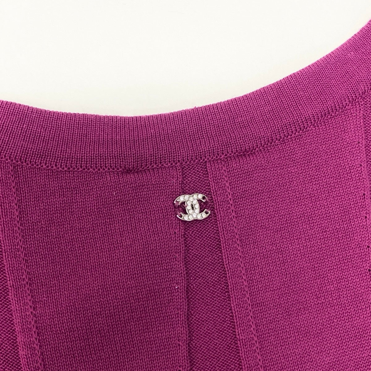 Cf24 CHANEL シャツ ノースリーブ リブニットセーター ココマーク ラインストーン P43351 38 パープル コットン100％ レディースo07t