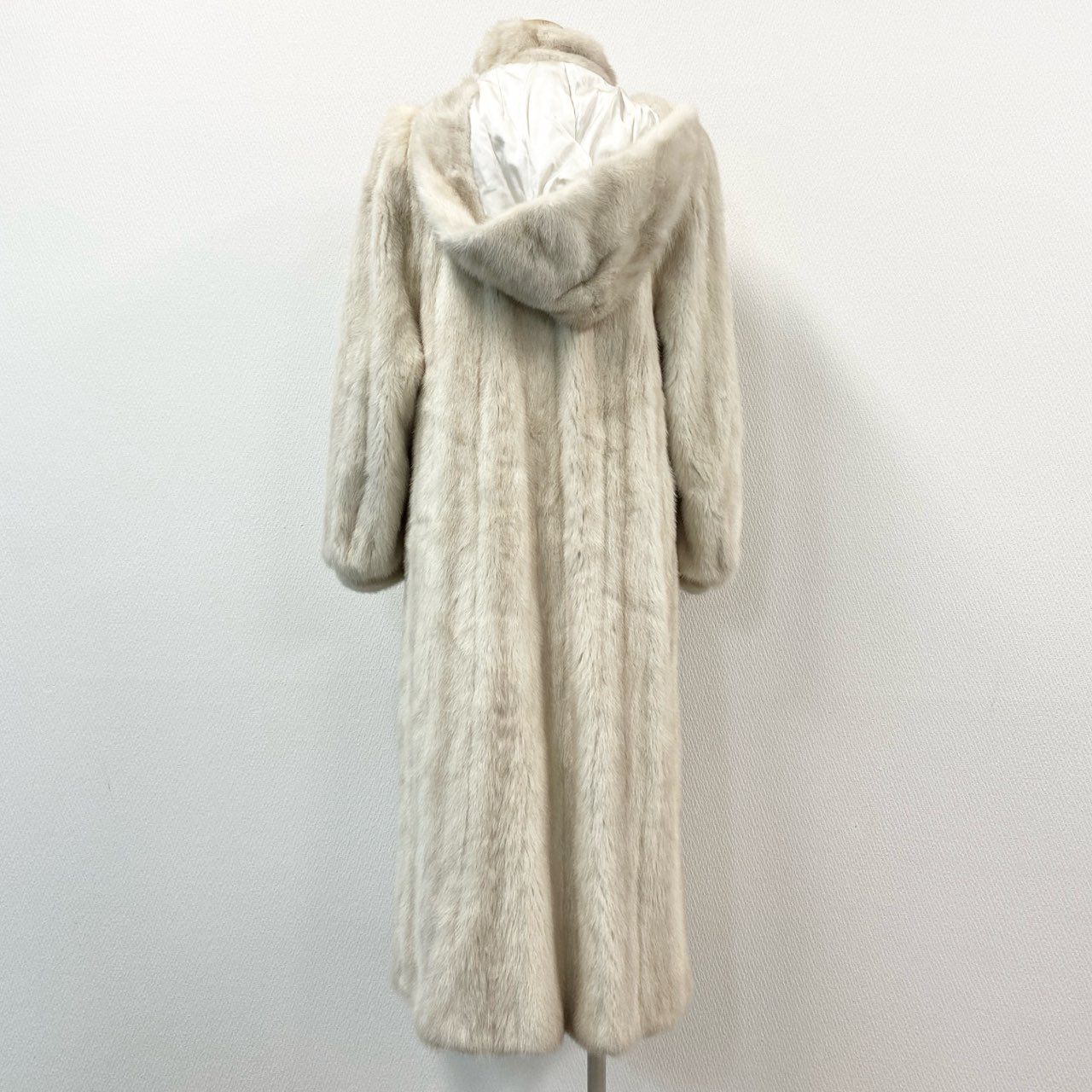 35k2《超希少》 パールミンク フード付き 超ロングコート 120cm ホワイト 最高級本毛皮 MINK FURt18r