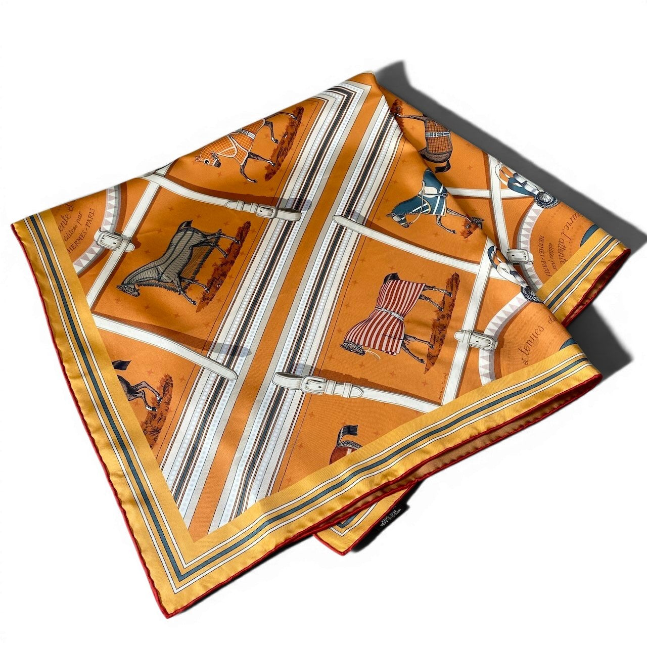 e8 【美品】HERMES 2026年 カレ90 ダブルフェイス 馬着 オレンジ シルク100％ レディース メンズ ユニセックスk02i