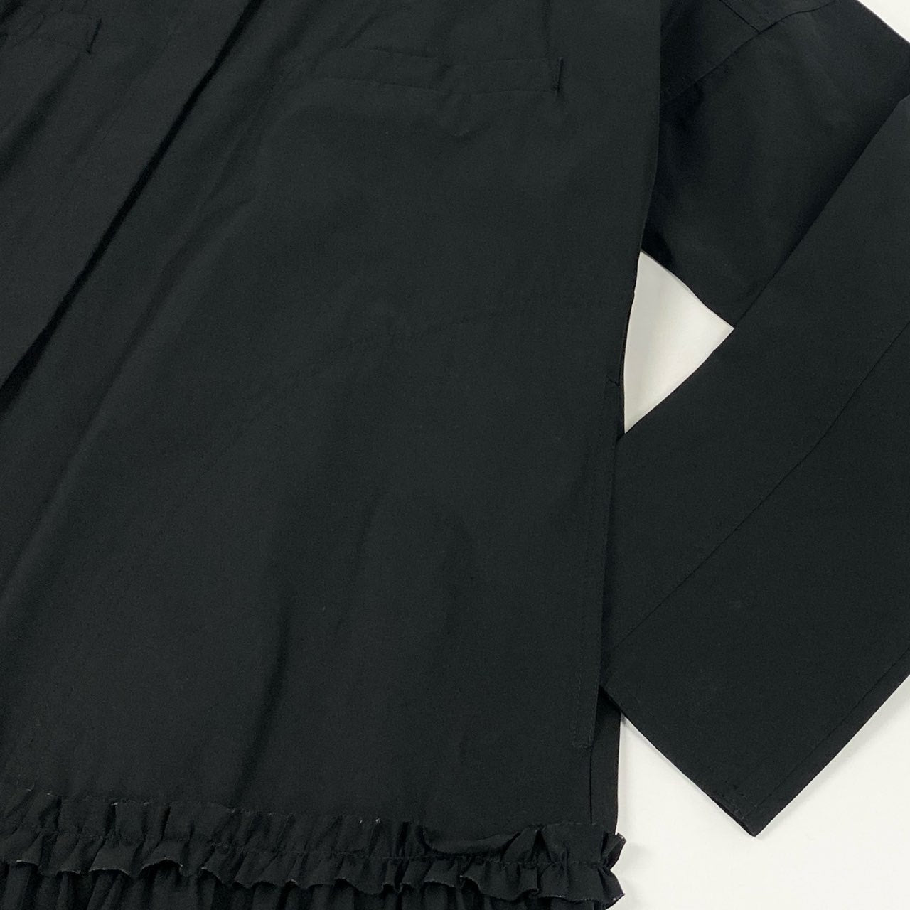 64k19 TOKUKO 1er VOL トクコプルミエヴォル 長袖シャツワンピース ロングワンピース 裾フリル レディース 女性用 ９ ブラック ポリエステル100％u02t