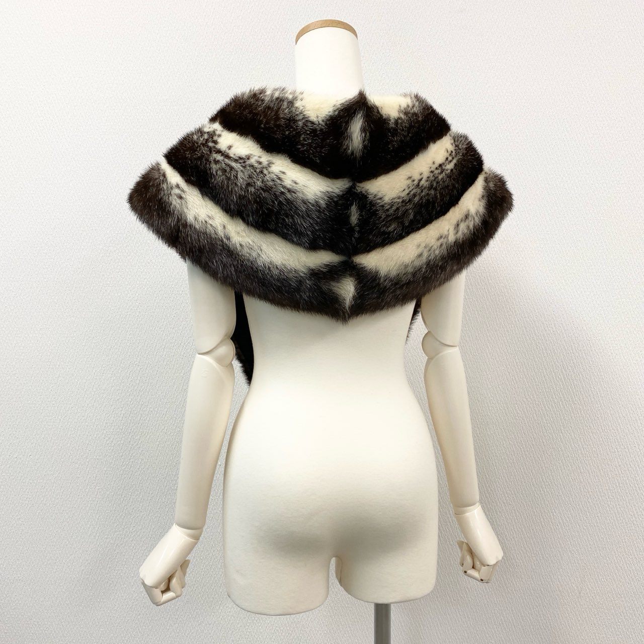 87j23 最高級毛皮 クロスミンク ミンクファー 毛皮マフラー ティペット 衿巻 アイボリー ブラウン ミンクファー レディースu02t