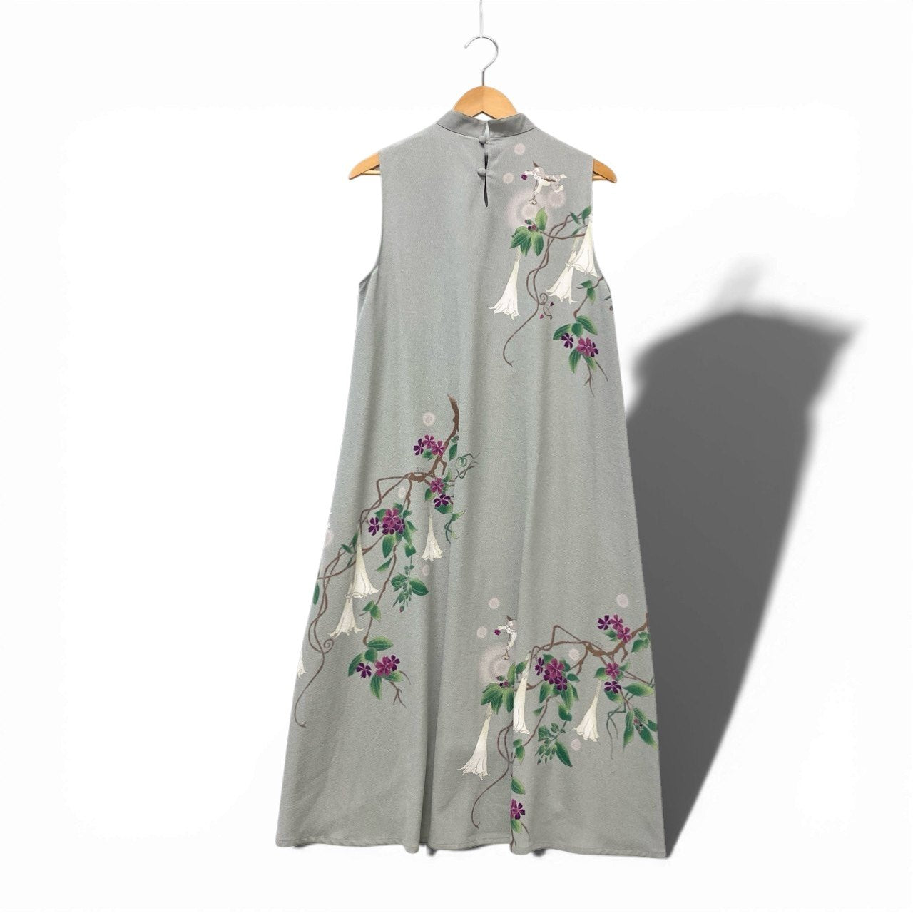 5c3 【美品】 SHISENDO TOMO COLLECTION 詩仙堂 ノースリーブワンピース 花柄プリント ハイネック ちりめん レディース 女性服 ライトグレー ポリエステル100％u02t