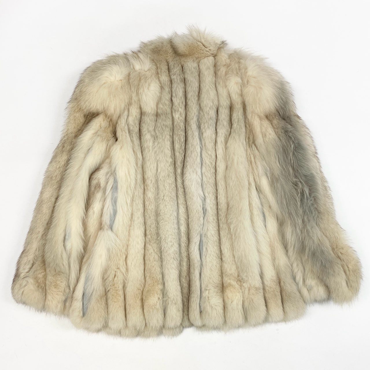 86L5 ブルーフォックス ファーコート サイズF ホワイト 本毛皮 FOX FUR COAT ポケット有 毛質◎ 毛並み◎t18r