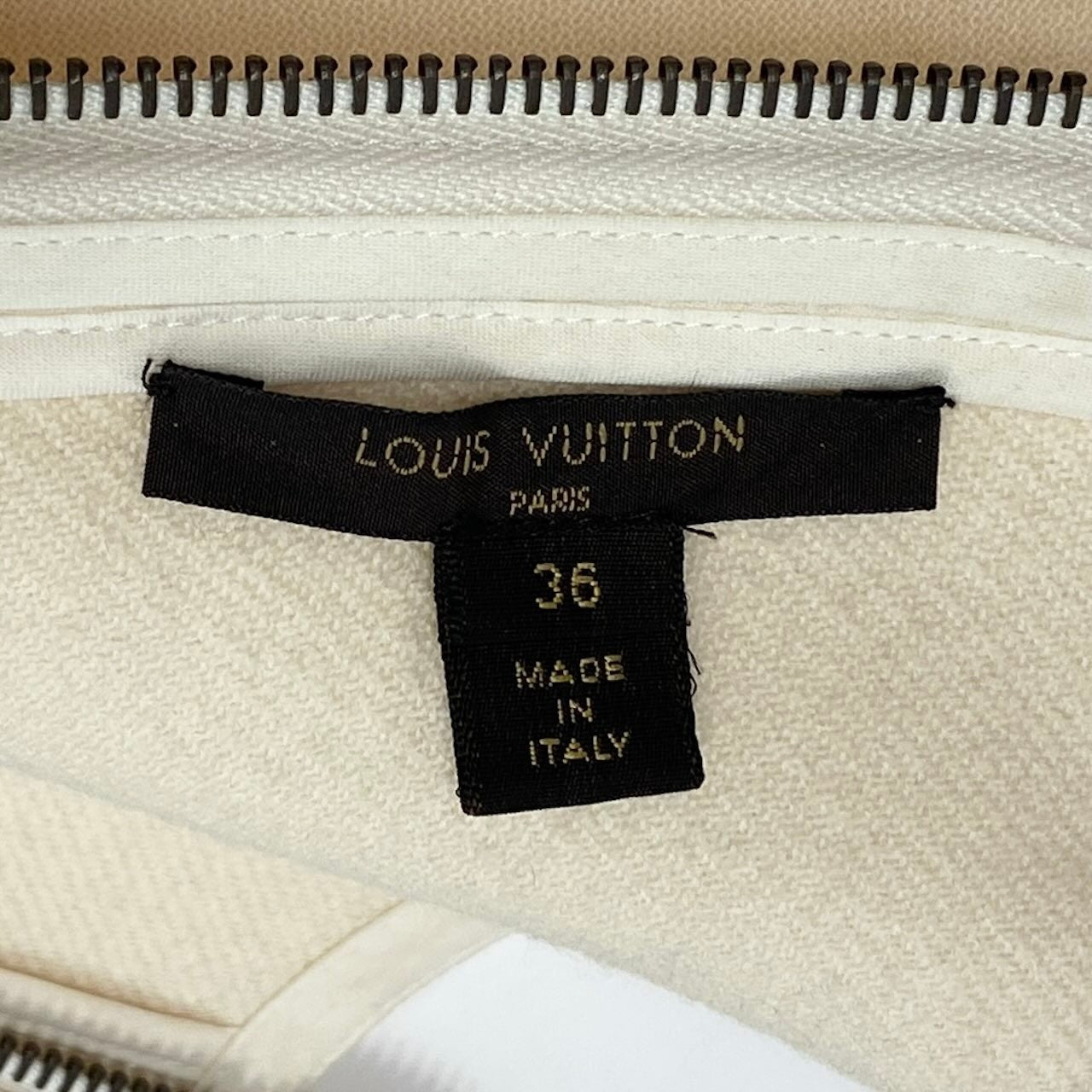 Ec31 《美品》 LOUIS VUITTON ルイヴィトン Vステッチ ノースリーブ ワンピース V Stitch Sleeveless Dress サイズ36 アイボリーt18r