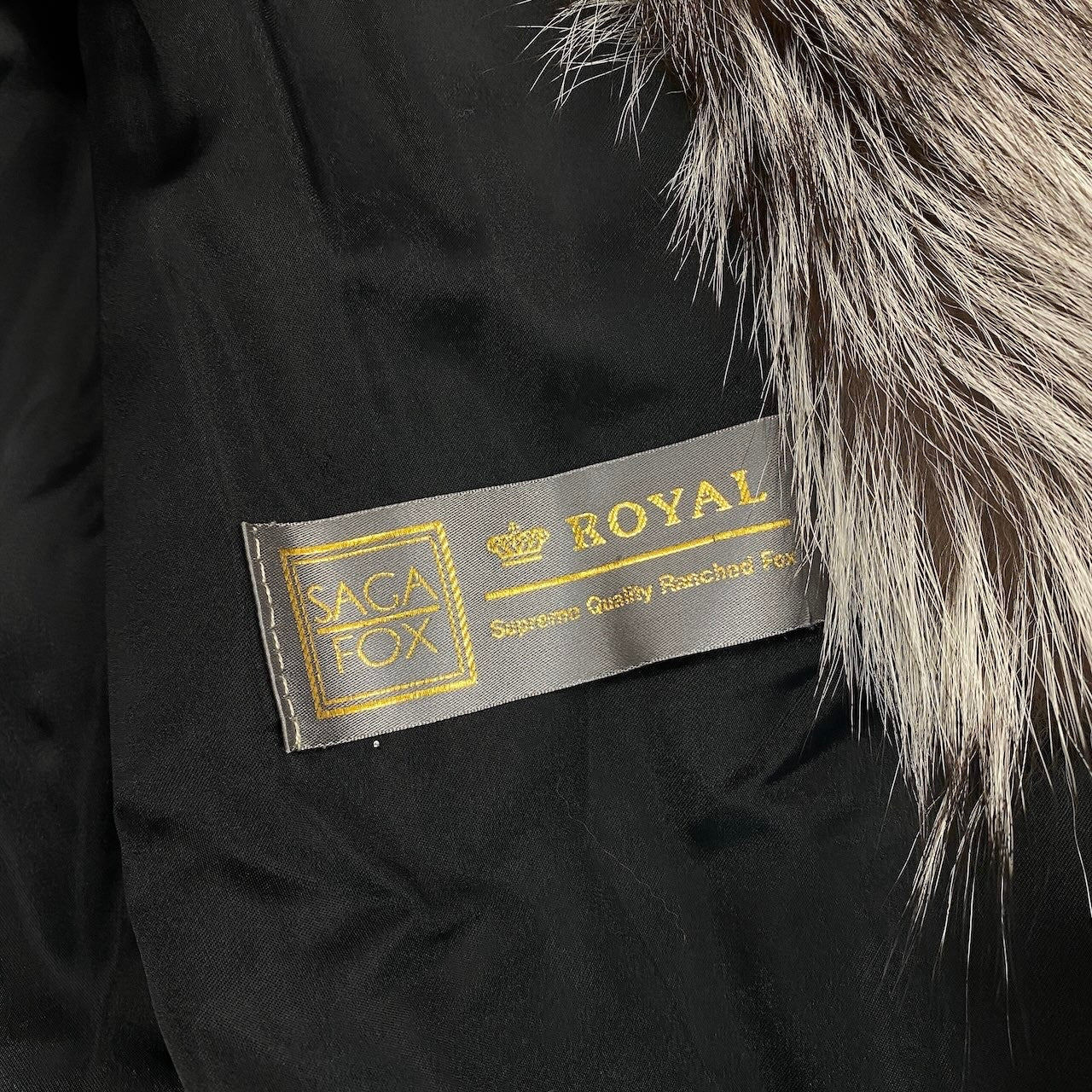 53e13 jindo SAGA FOX ROYAL サガフォックスロイヤル 金サガ シルバーフォックス 超ロングコート 丈115cm サイズ9 茶系 最高級本毛皮t18r