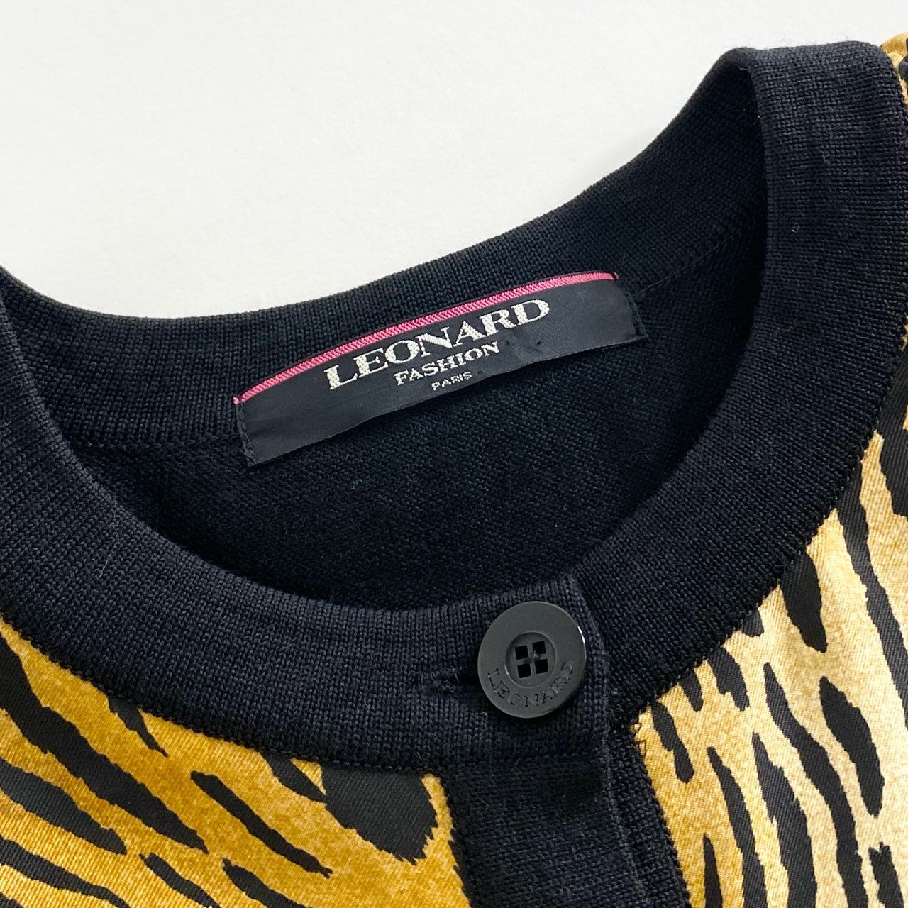 10h30 《美品》 LEONARD FASHION レオナール 長袖 チュニック丈 ニットカーディガン 羽織り シルク切替 0347461 サイズM ブラック レオパード レディース