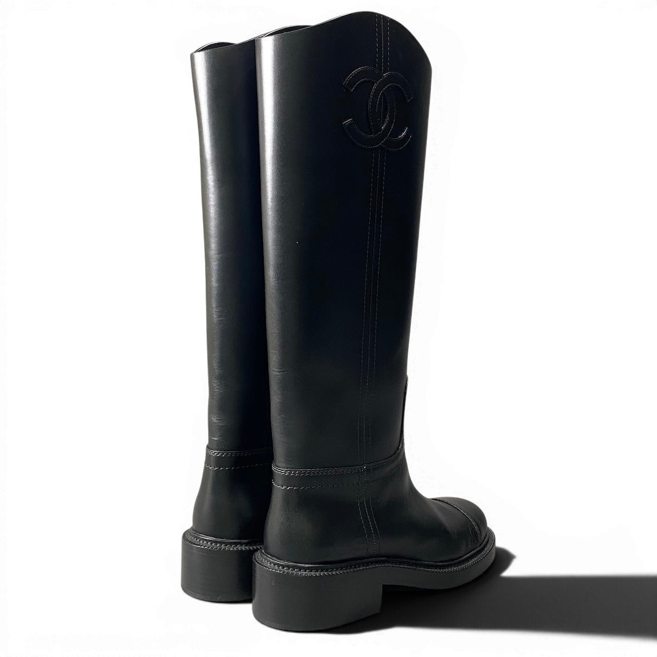 e18 CHANEL シャネル レザーブーツ ロングブーツ CCロゴ カーフレザー イタリア製 レディース 女性靴 G45433 37 1/2 ブラックu02t