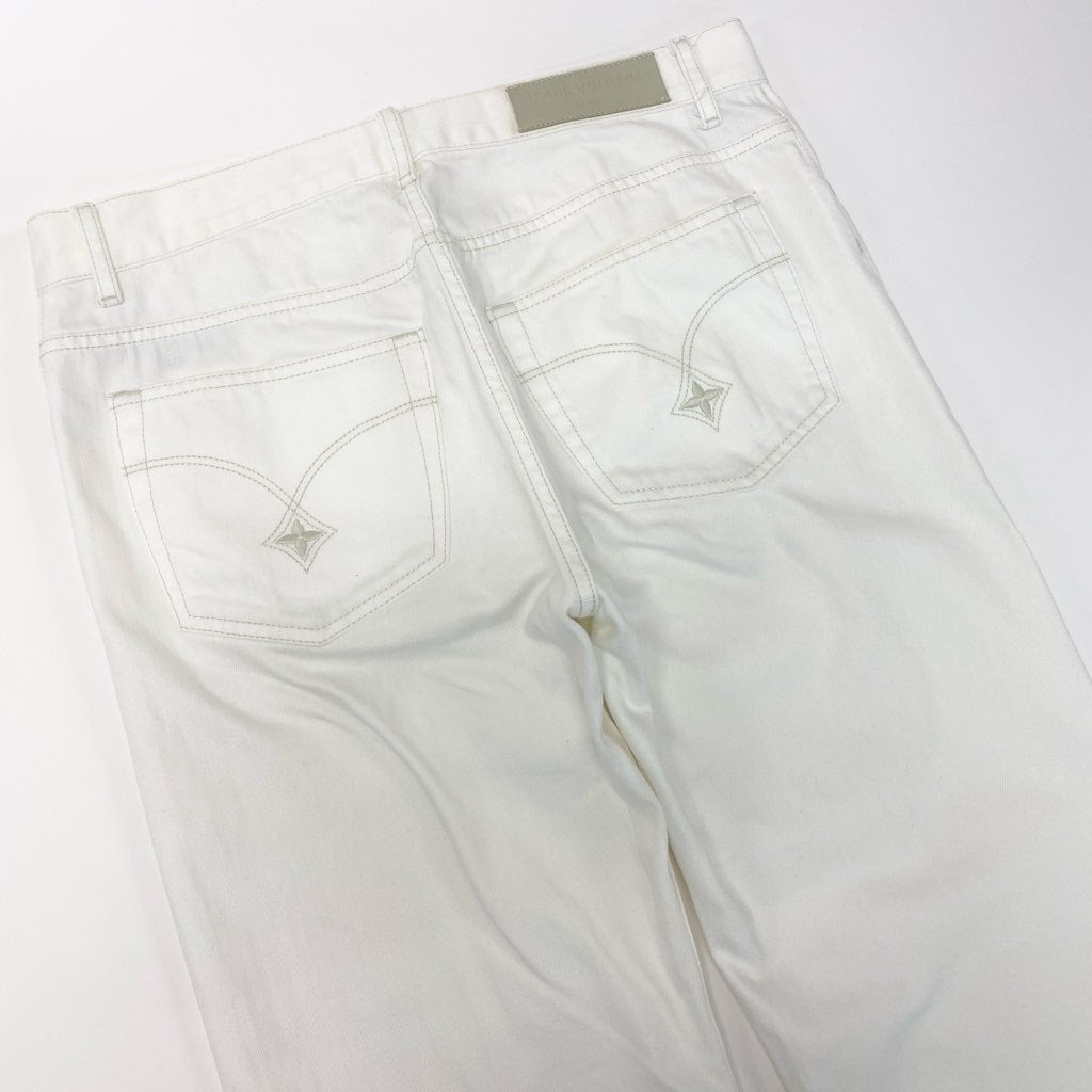 40l25 LOUIS VUITON ルイヴィトン コットンデニムパンツ LVロゴ刺繍 ストレートパンツ ボトム 44サイズ ホワイト コットン100％ メンズu02t